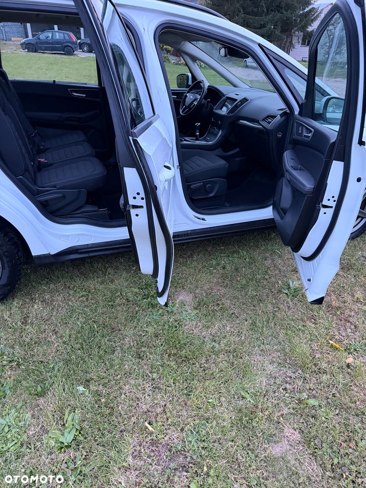 Ford Galaxy - 10