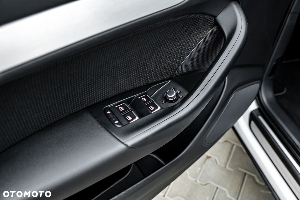 Audi Q3 - 18
