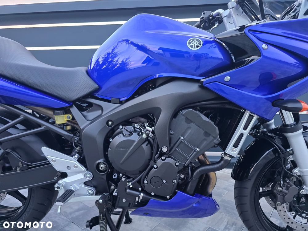 Yamaha FZ6 - 15