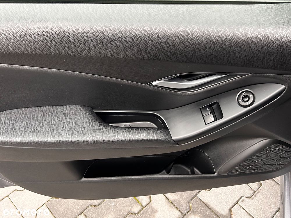 Hyundai ix20 1.4 blue Comfort - 20