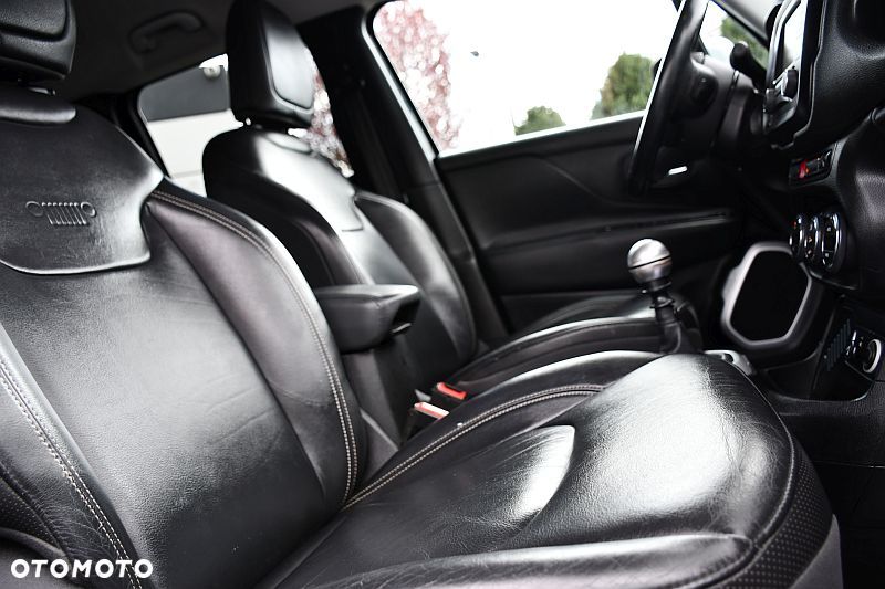 Jeep Renegade 1.4 MultiAir Limited - 24