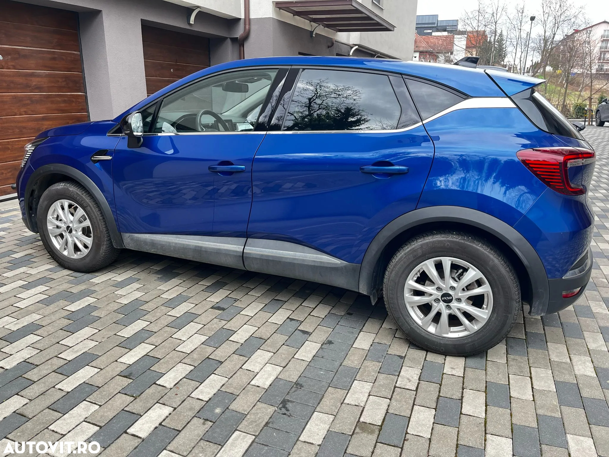 Renault Captur E-TECH Full Hybrid 145 Techno - 4