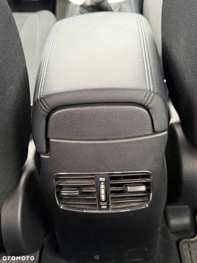 Kia Ceed 1.6 CRDi L - 10
