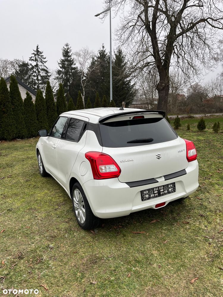 Suzuki Swift 1.2 Premium - 4