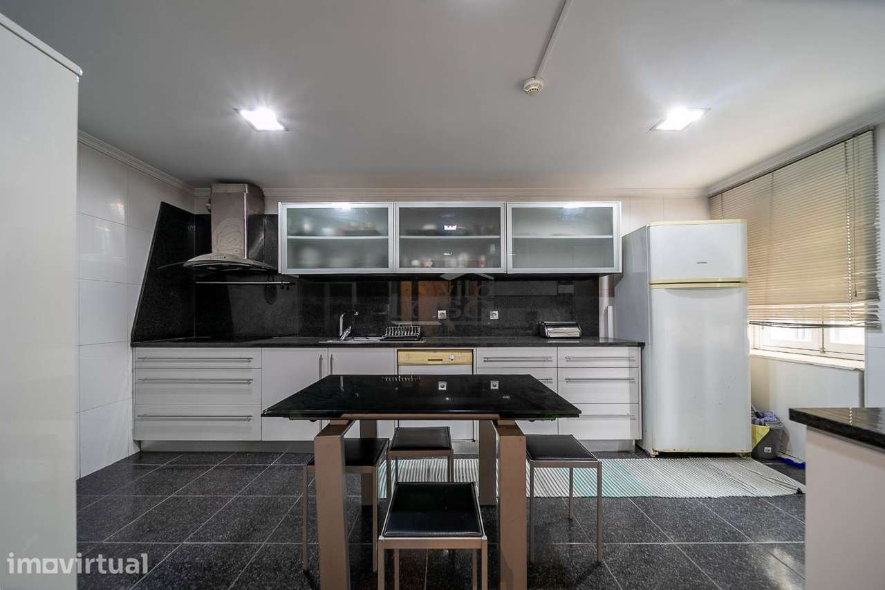 Moradia T3+1 Mobilada no Centro Histórico do Porto, com Vistas sobr... - Grande imagem: 4/30