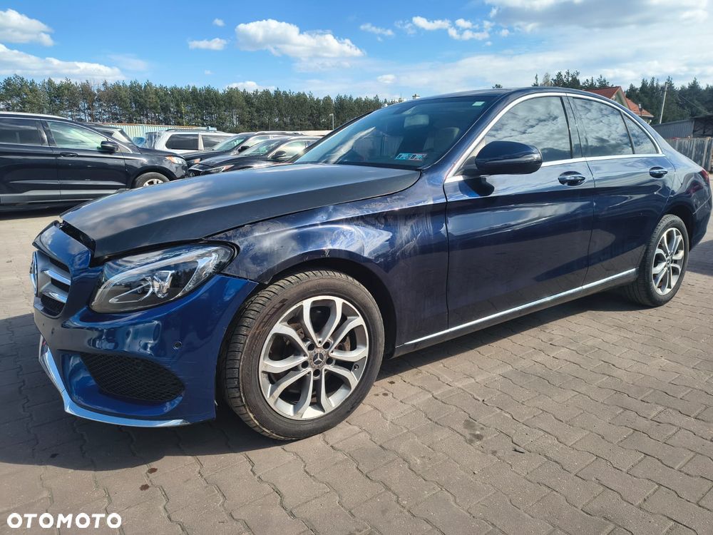Mercedes-Benz Klasa C 300 4MATIC 9G-TRONIC - 8