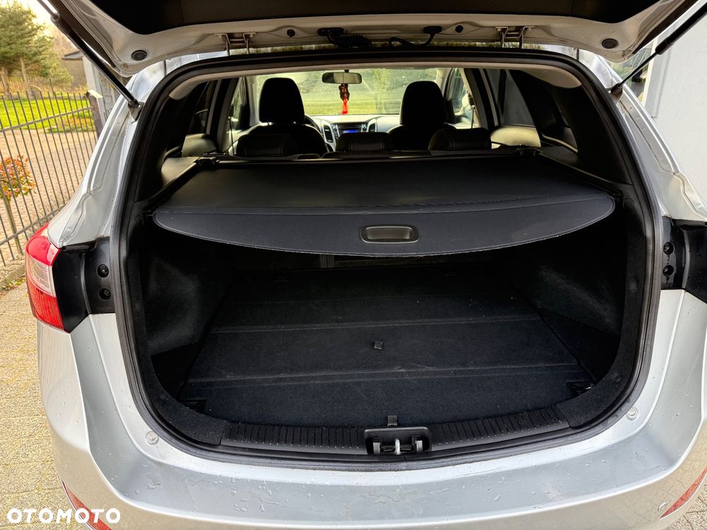 Hyundai i30 1.6 CRDi Comfort - 11