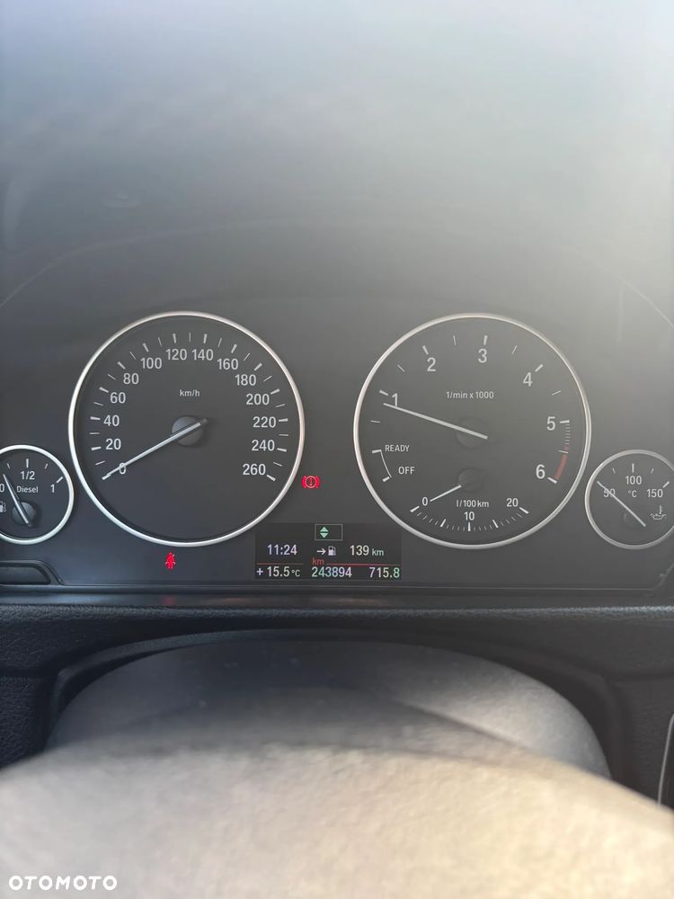 BMW Seria 3 318d - 8