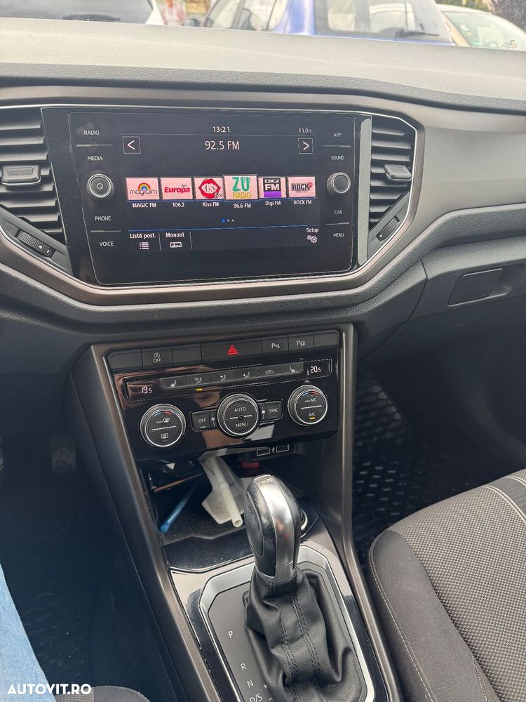 Volkswagen T-Roc - 9