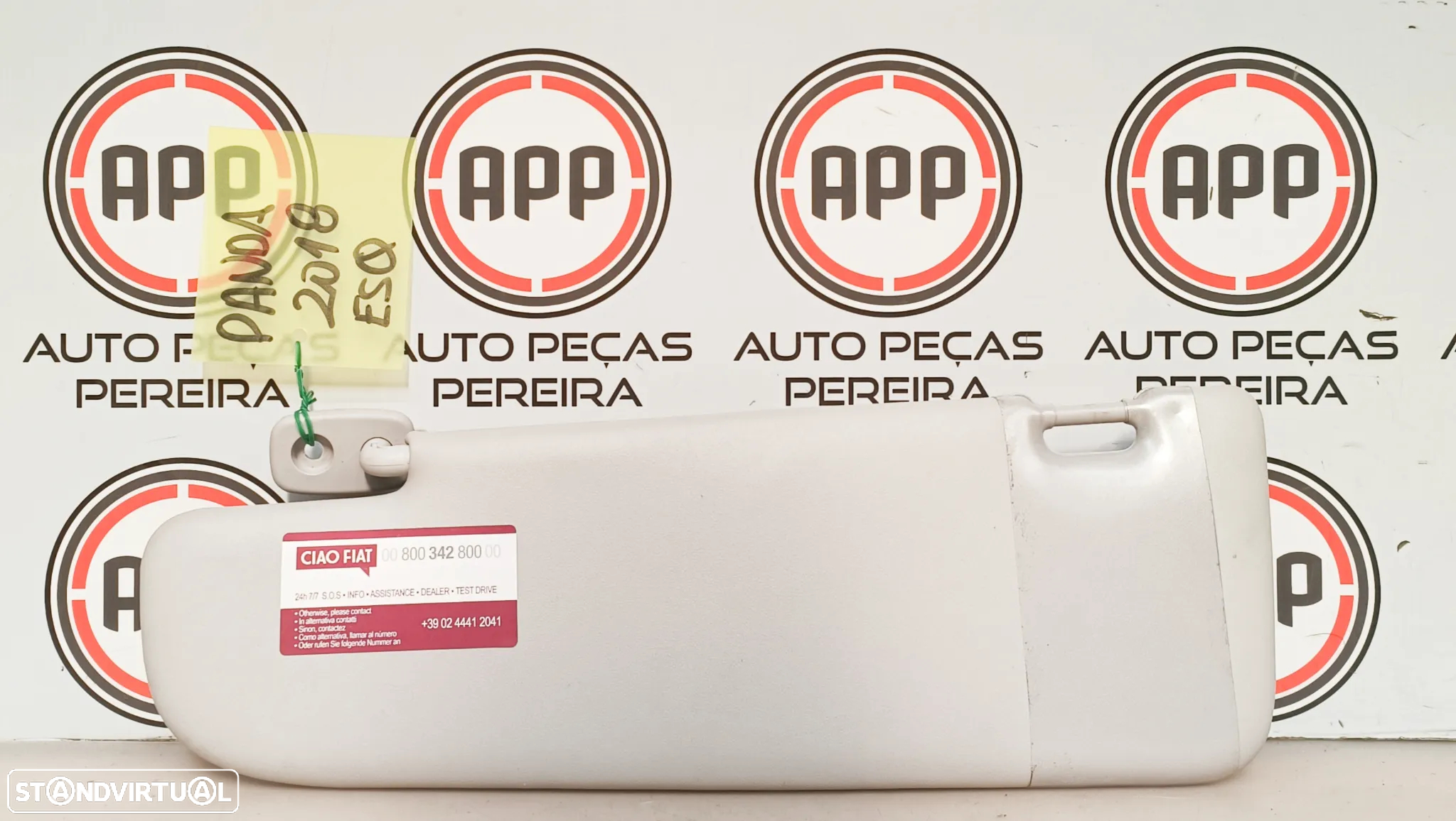 Palas sol Fiat Panda de 2018, esquerda e direita . - 2