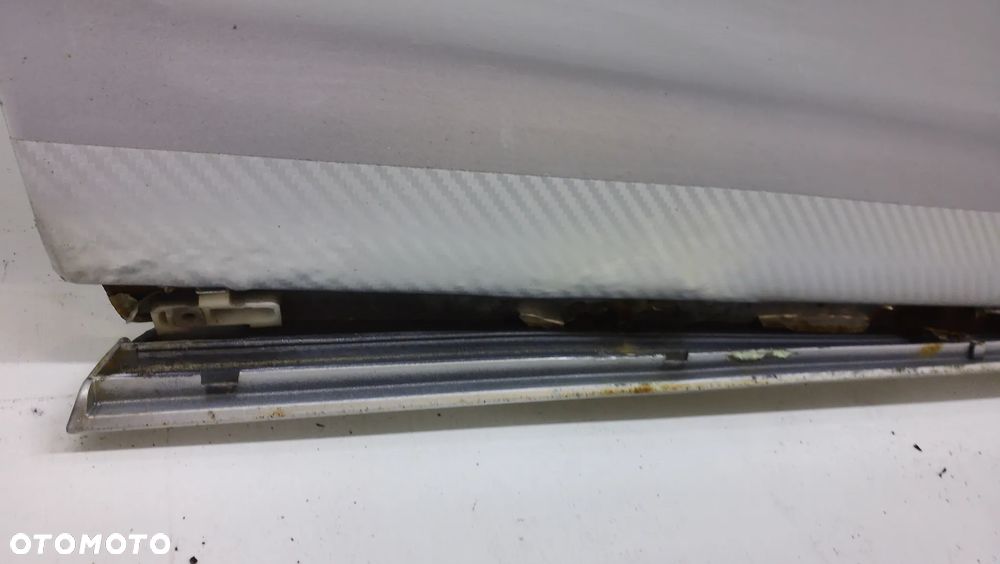 Audi A3 8P 3D Drzwi Prawy Przód LY7W Lusterko - 4