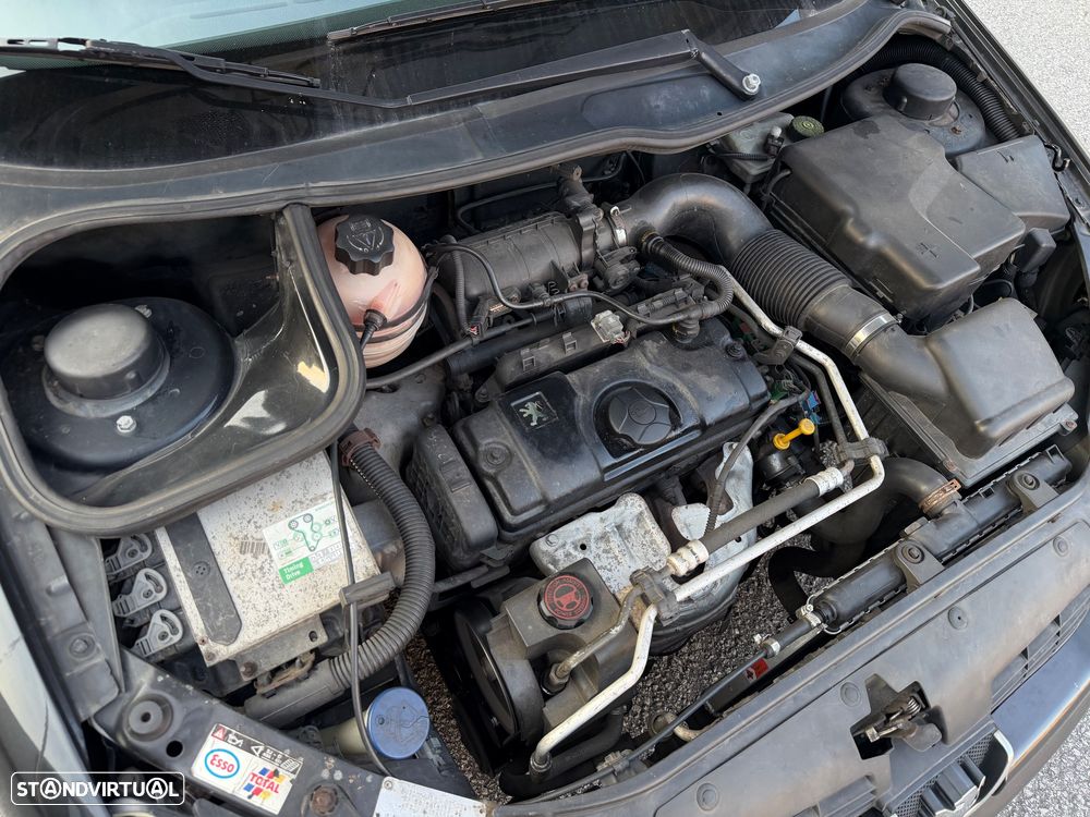 Peugeot 206 1.1 XT - 17