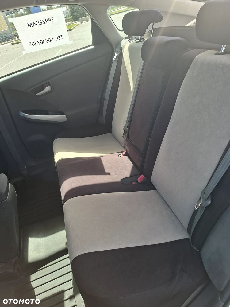 Toyota Prius 1.8 HSD Luna - 9