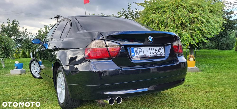 BMW Seria 3 320i - 12