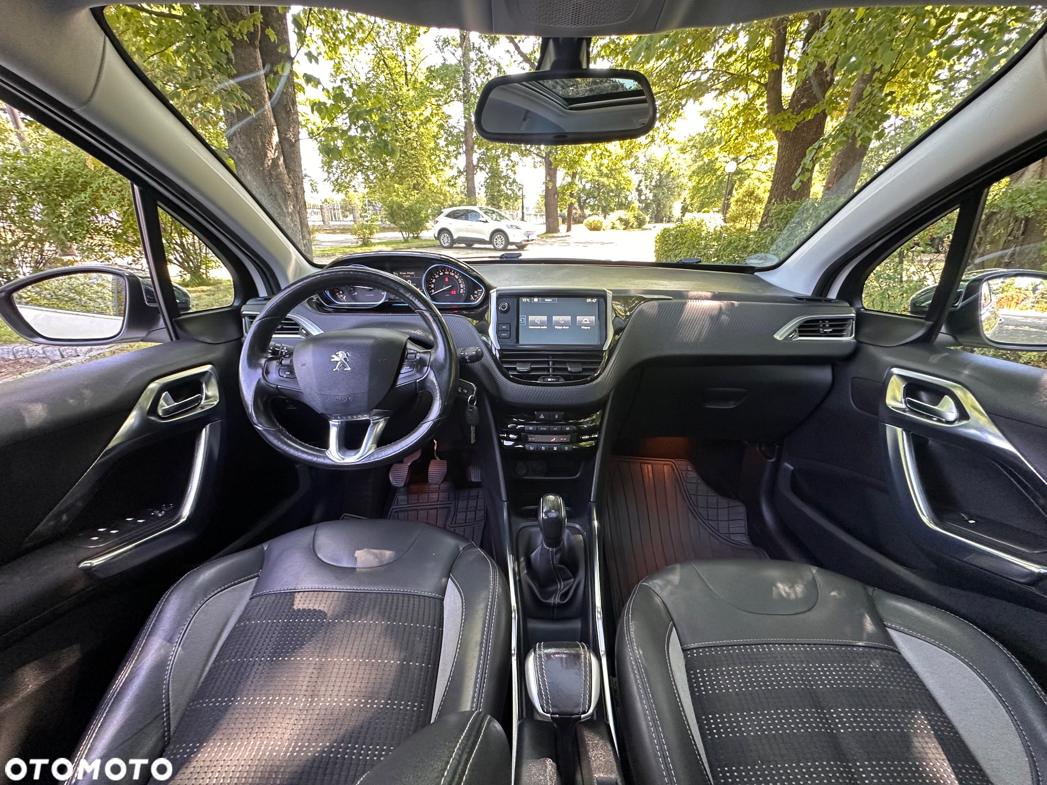 Peugeot 2008 e-HDi FAP 92 STOP & START Style - 7