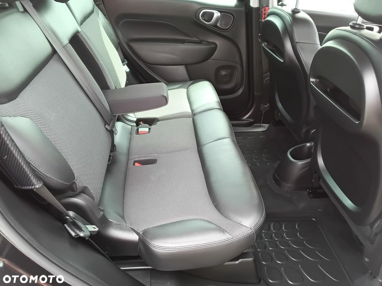 Fiat 500L 1.4 16V T-Jet Beats Edition - 10