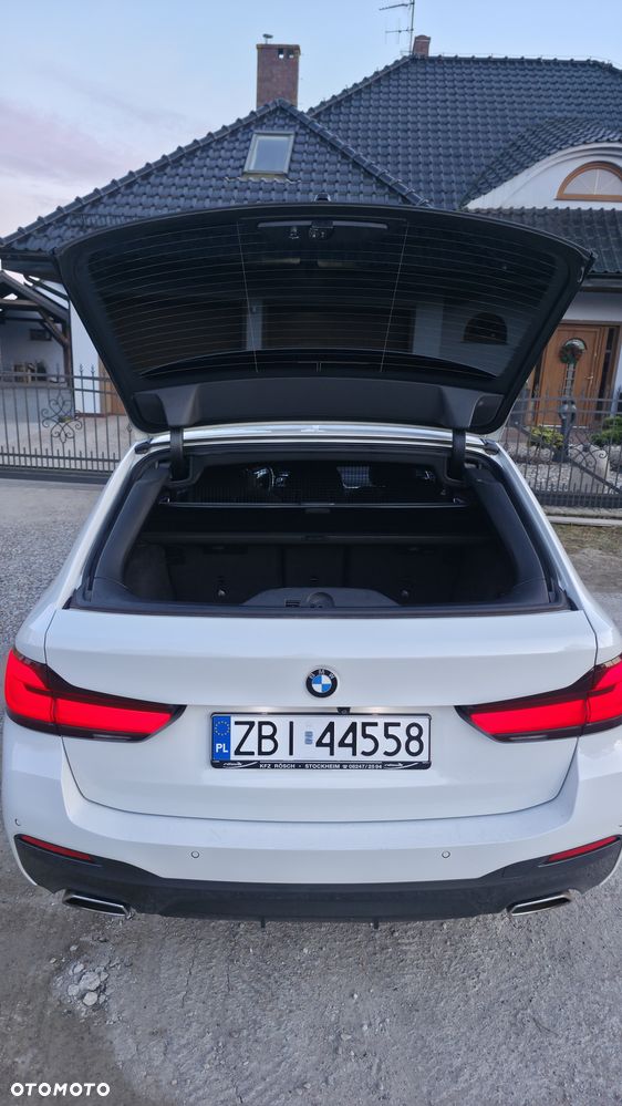 BMW Seria 5 520d xDrive mHEV M Sport sport - 8