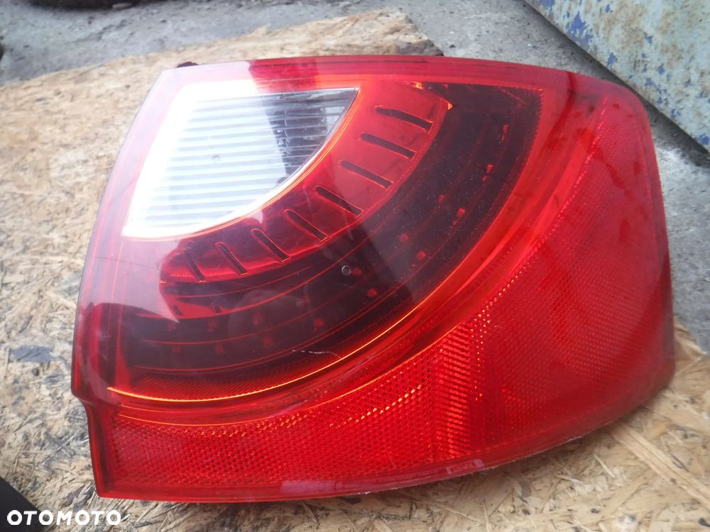 Seat Exeo lift LED  kombi lampa tyl w blotnik lewa prawa 3R9945096B 3R9945095B - 5