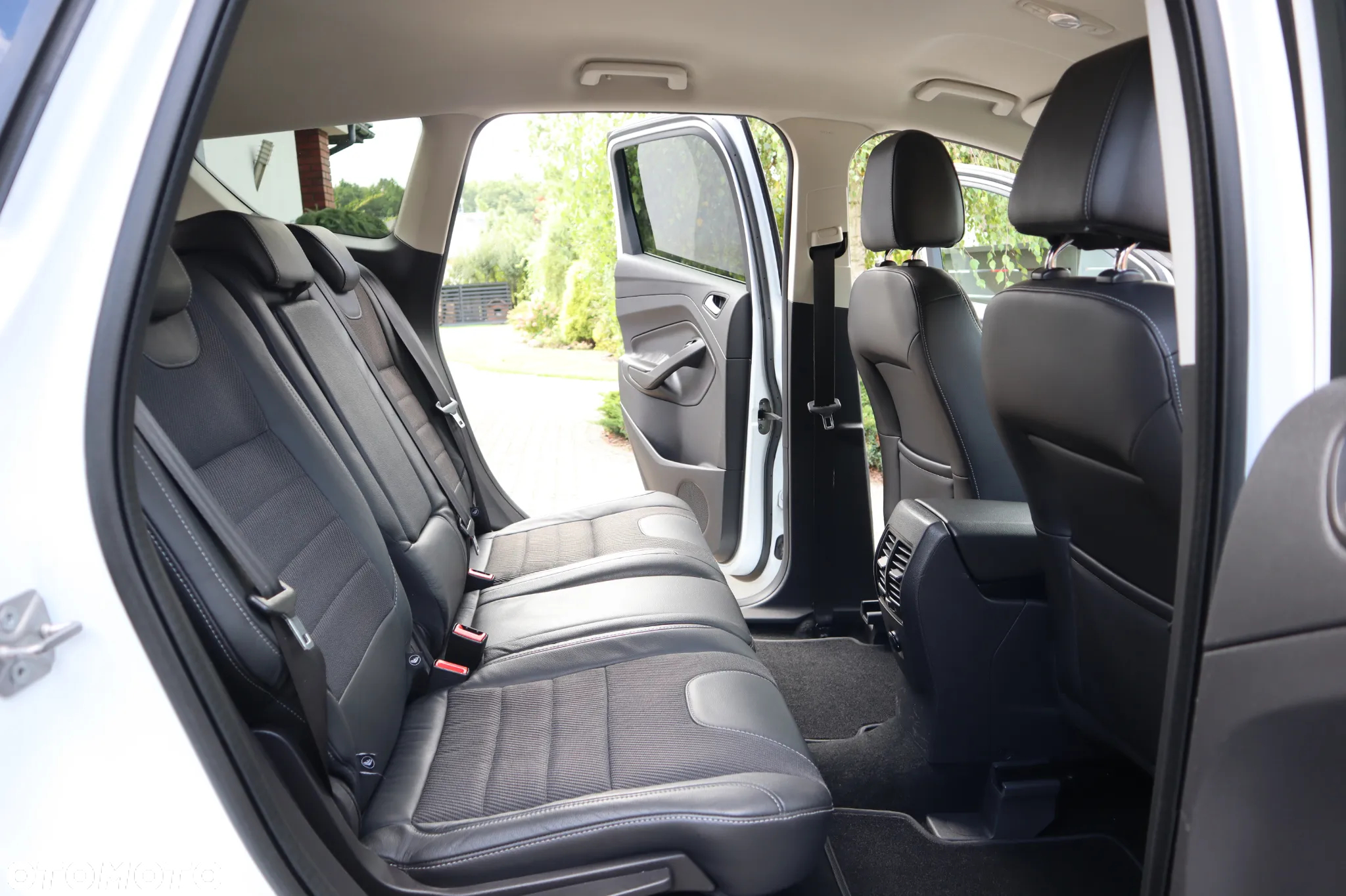 Ford Kuga 2.0 TDCi Titanium - 12