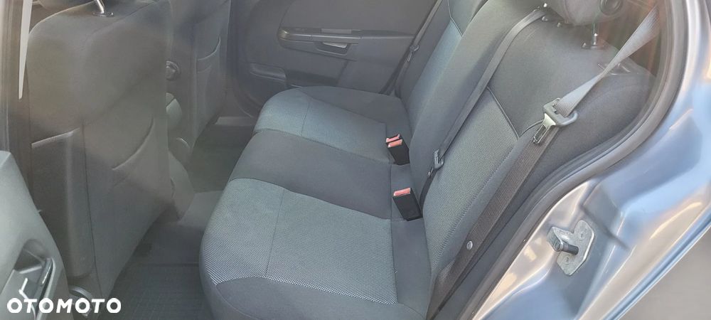 Opel Astra - 18