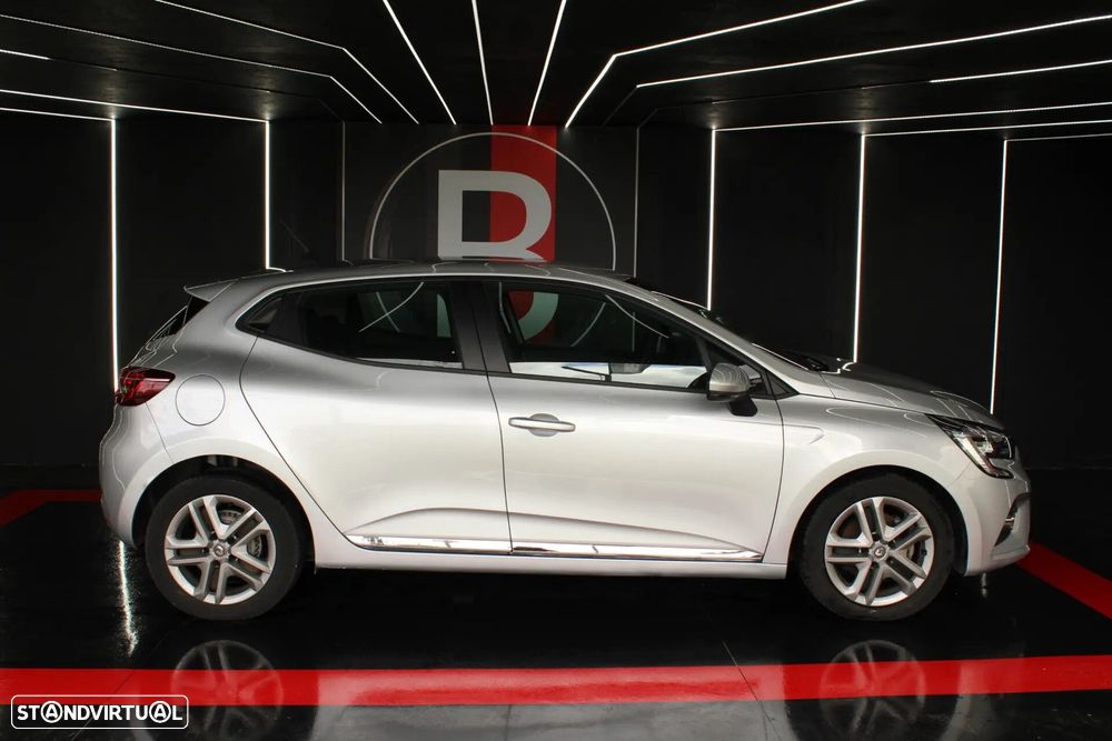 Renault Clio - 33