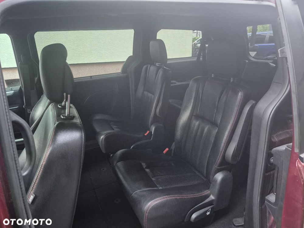 Dodge Grand Caravan 3.6 R/T - 25
