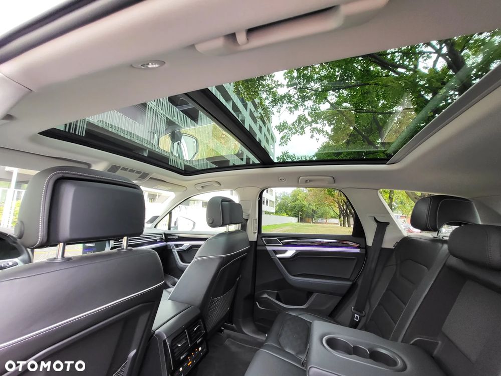 Volkswagen Touareg 4.0 V8 TDI SCR 4Mot R-Line - 29