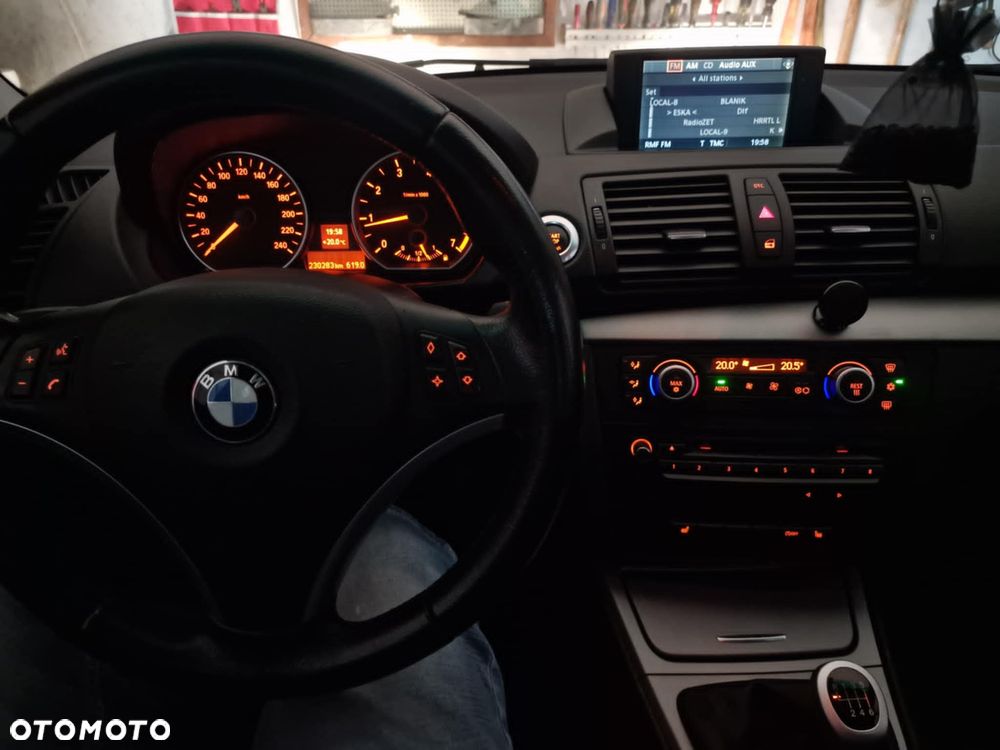 BMW Seria 1 118i - 6