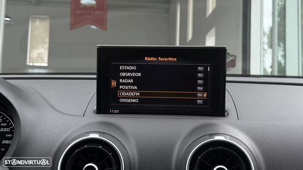 Audi A3 Sportback 2.0 TDI Design - 18