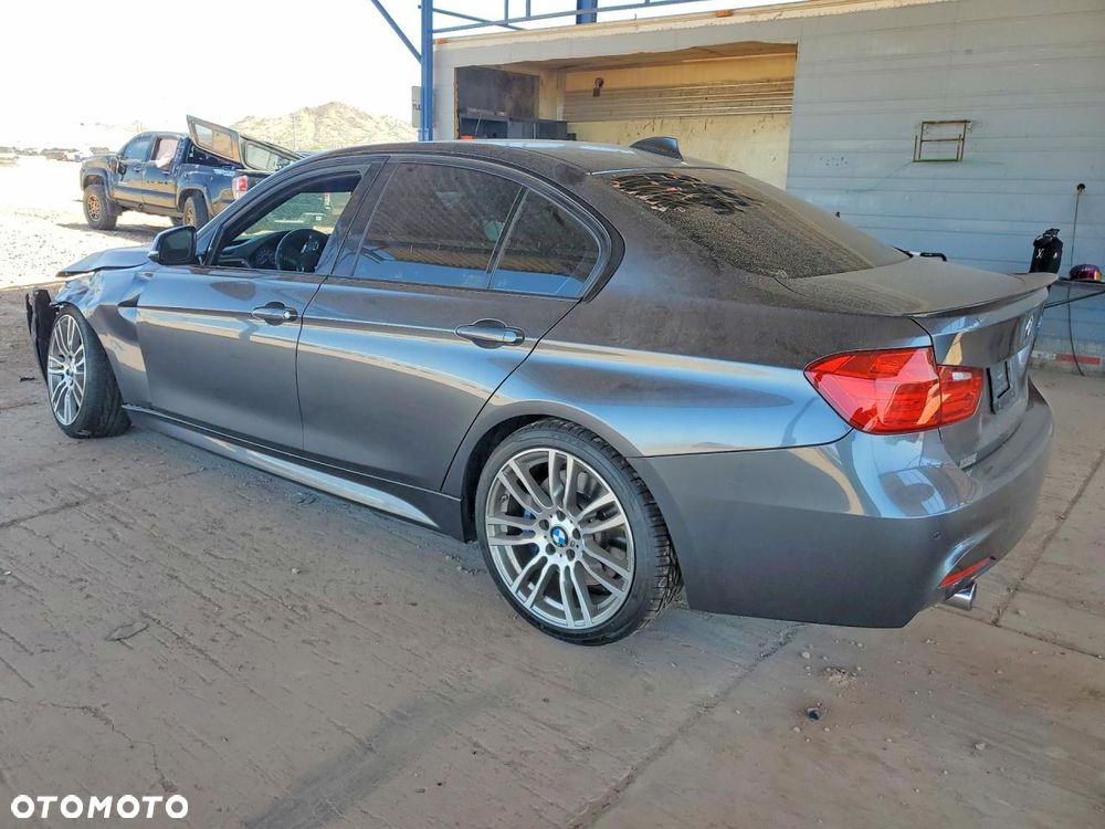 BMW Seria 3 335i - 5