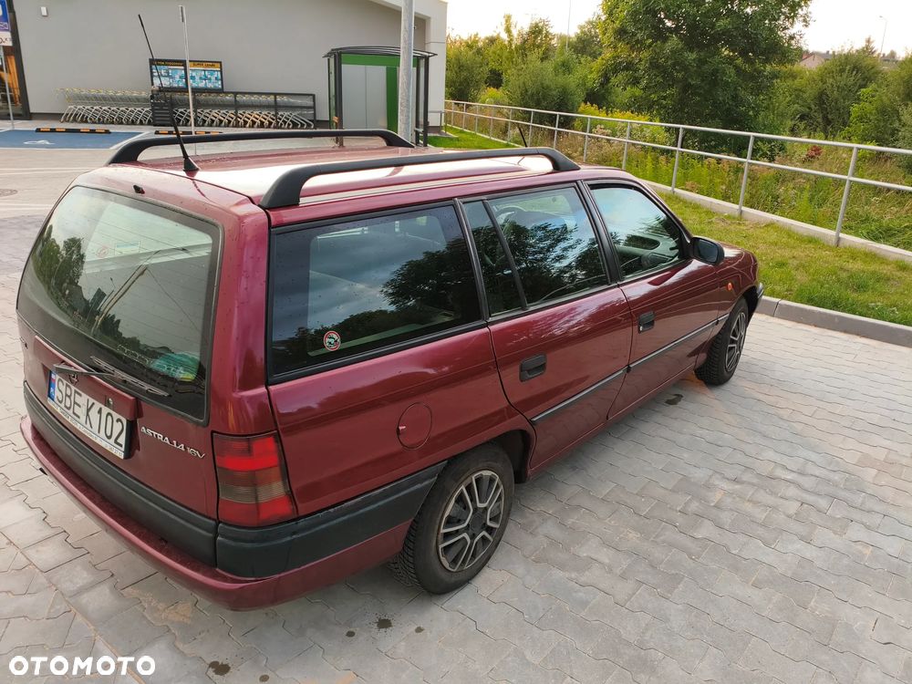 Opel Astra - 2