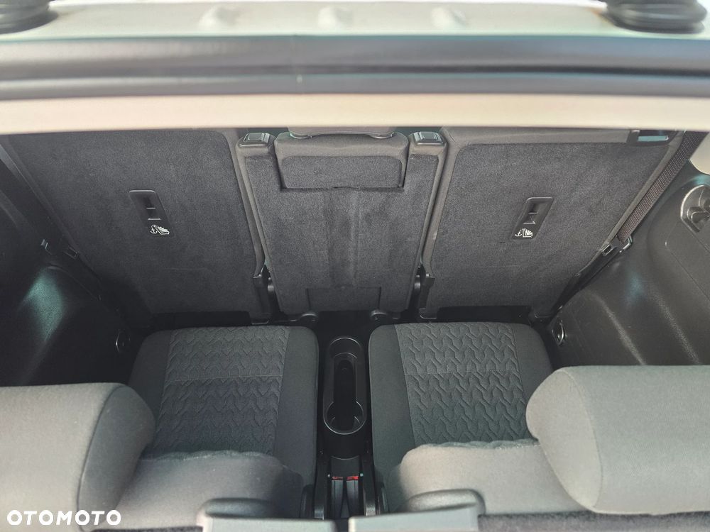Opel Zafira - 18