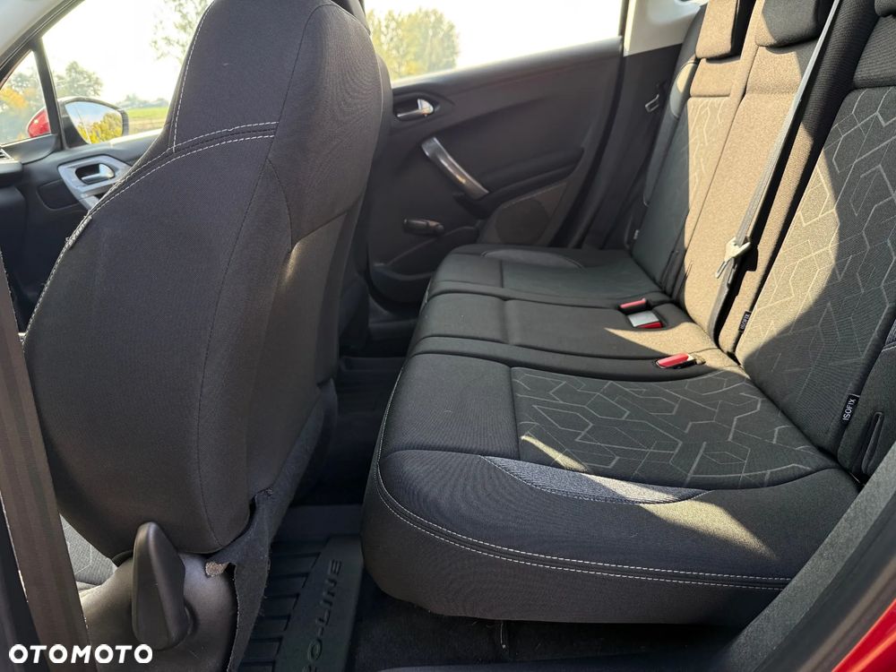 Peugeot 2008 PureTech 82 Allure - 28
