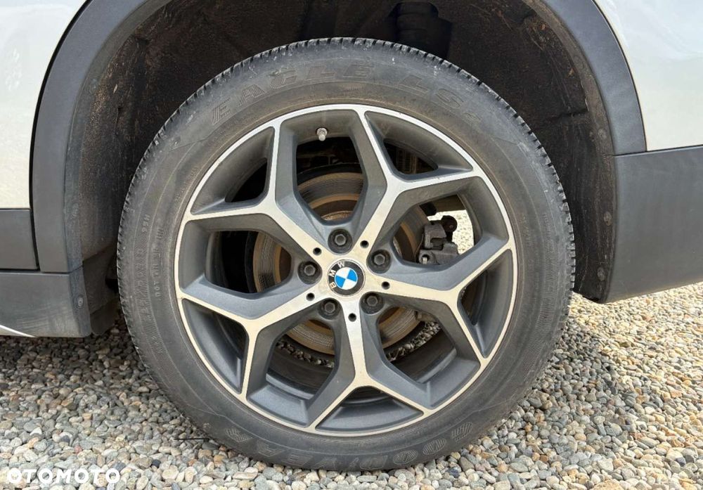 BMW X1 - 15