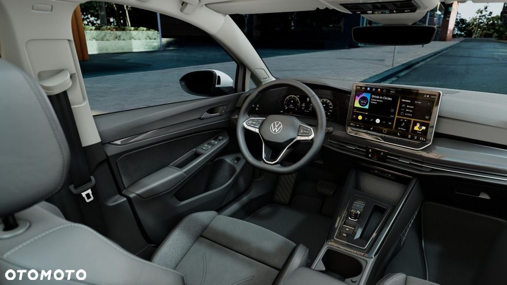 Volkswagen Golf Variant - 11