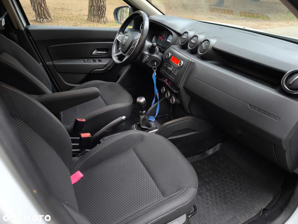 Dacia Duster 1.6 SCe S&S - 9