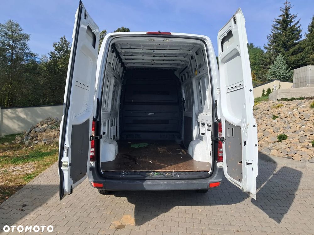 Mercedes-Benz Sprinter - 5