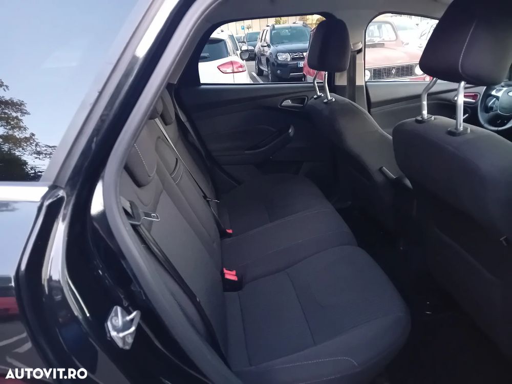 Ford Focus Turnier 1.6 EcoBoost Start-Stopp-System Titanium - 7