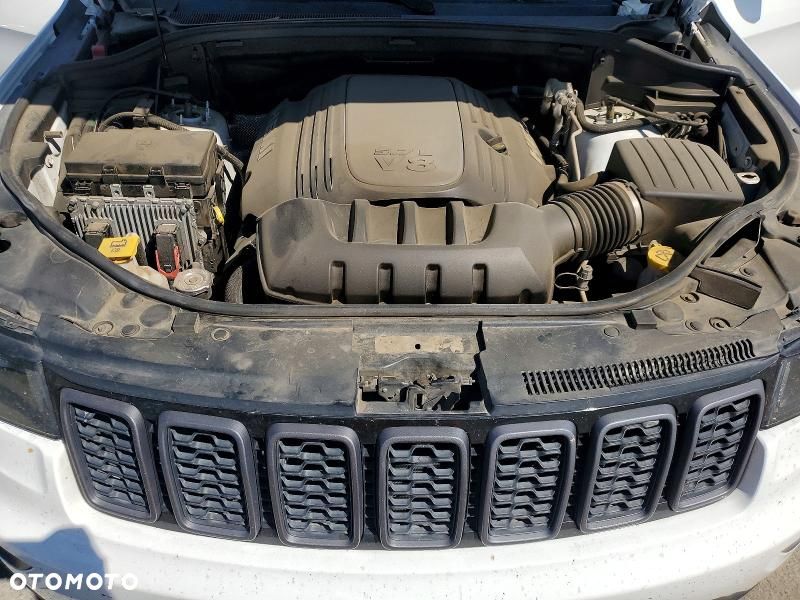 Jeep Grand Cherokee - 11