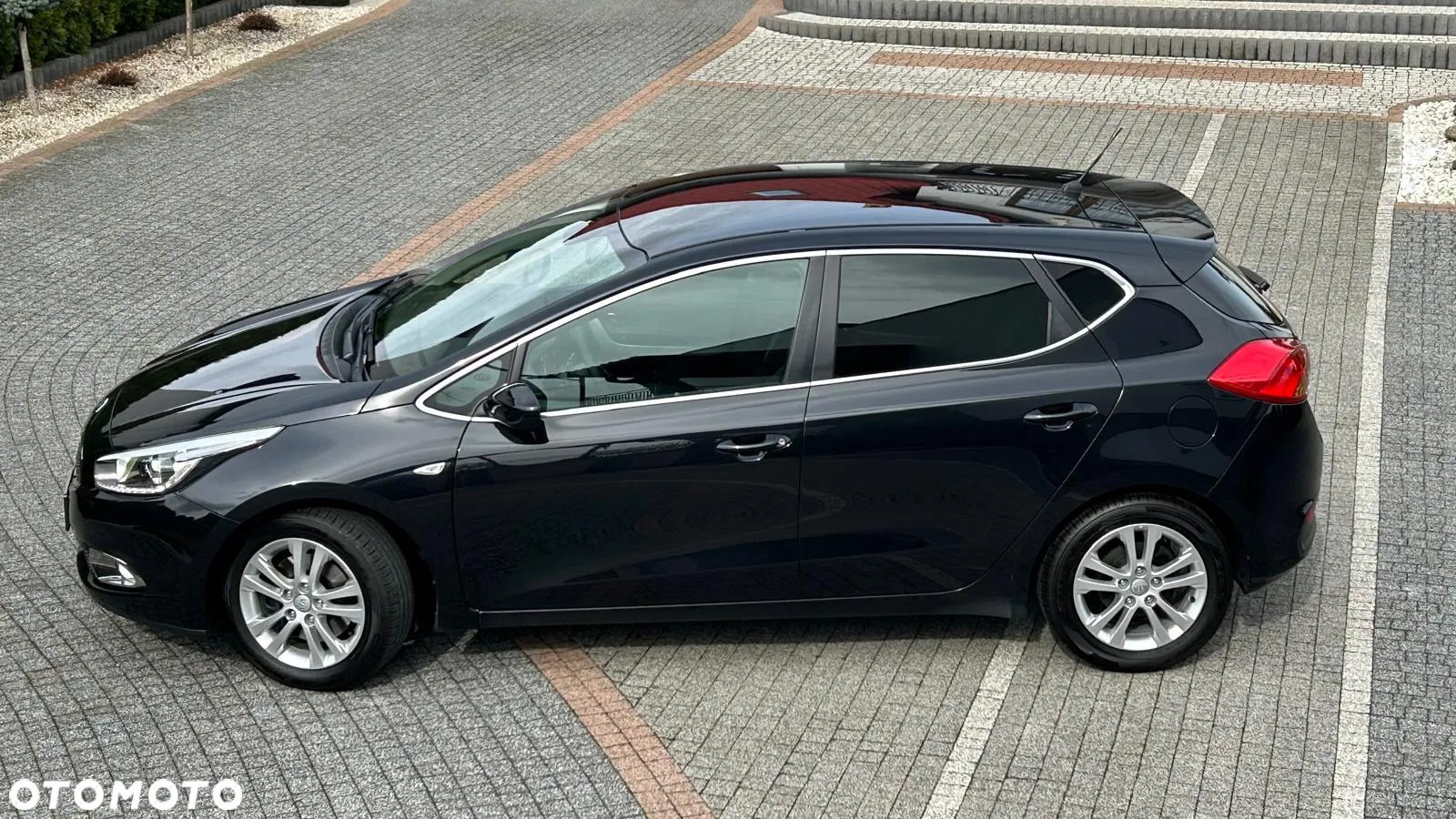 Kia Ceed 1.4 CVVT Dream-Team Edition - 9