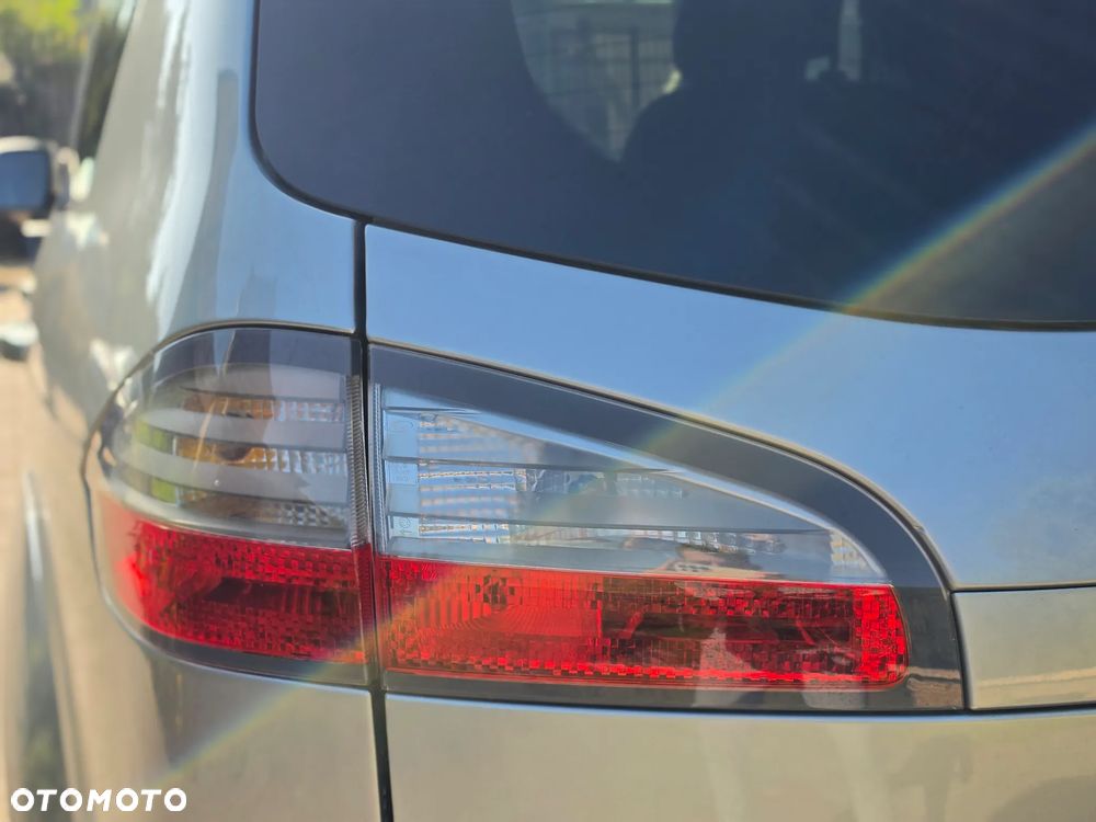 Ford S-Max - 7