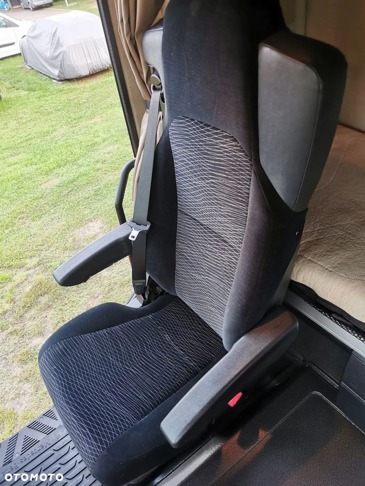 Mercedes-Benz Actros - 26