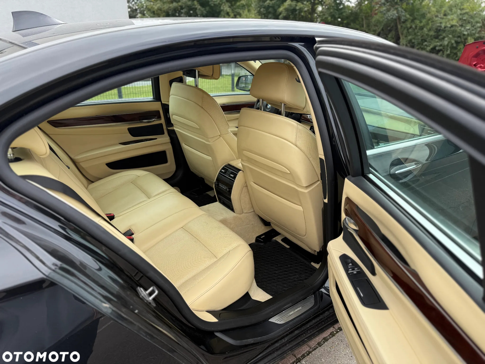 BMW Seria 7 740d xDrive - 15