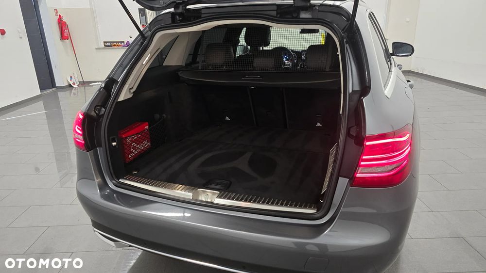 Mercedes-Benz Klasa C 220 d 9G-TRONIC Exclusive - 9