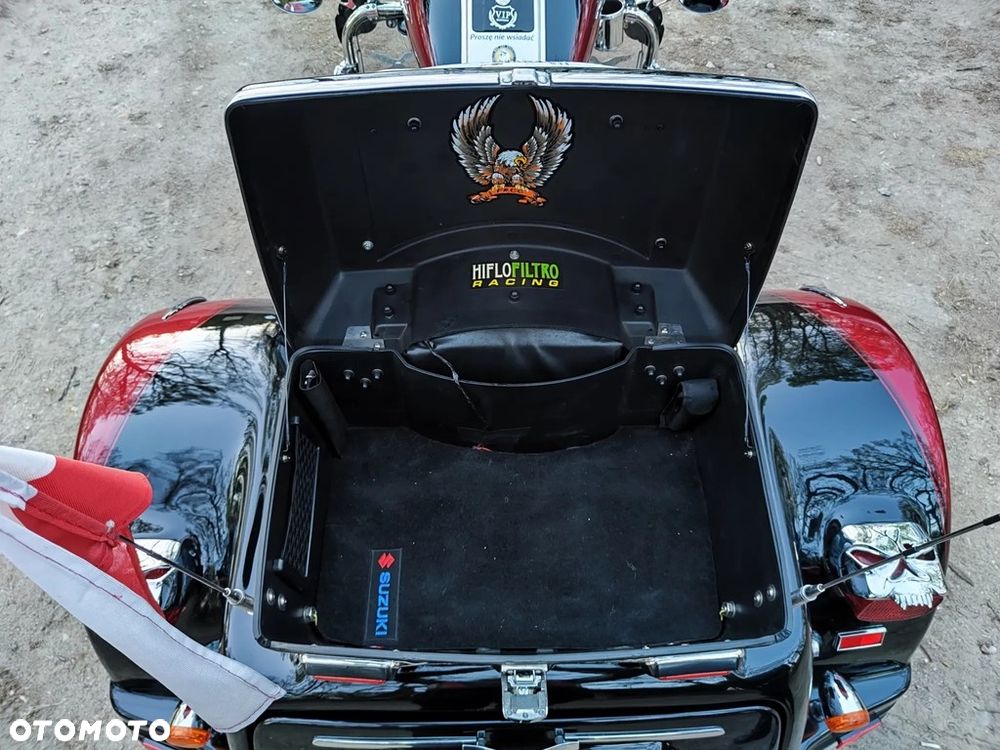 Suzuki Boulevard - 4