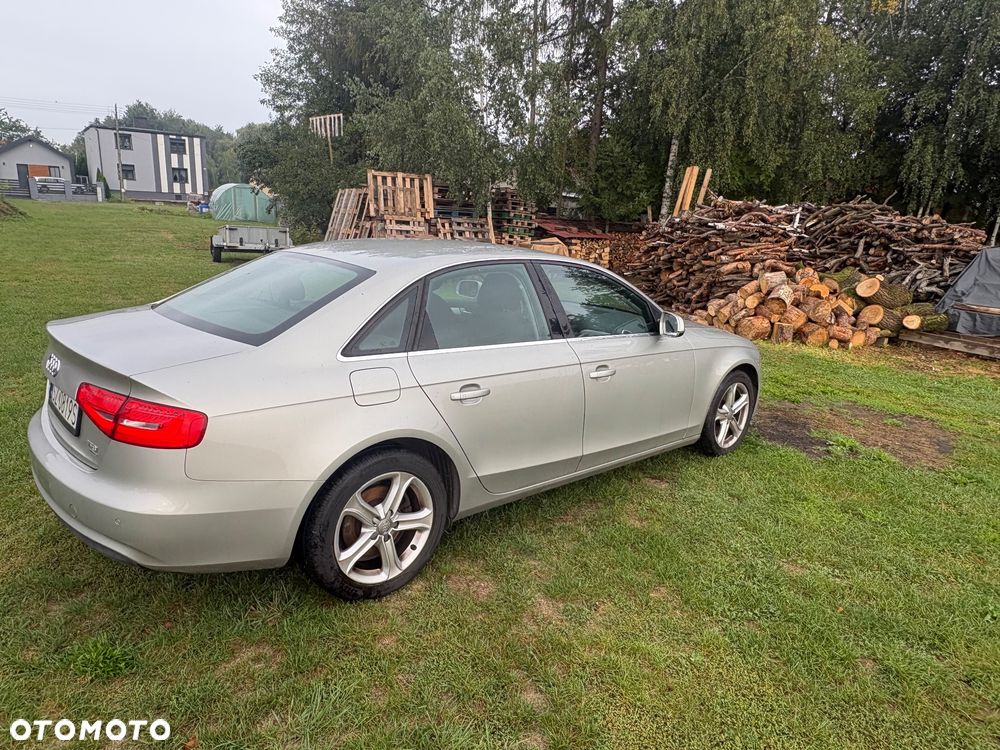 Audi A4 Limousine 1.8 TFSI Quattro Line - 4