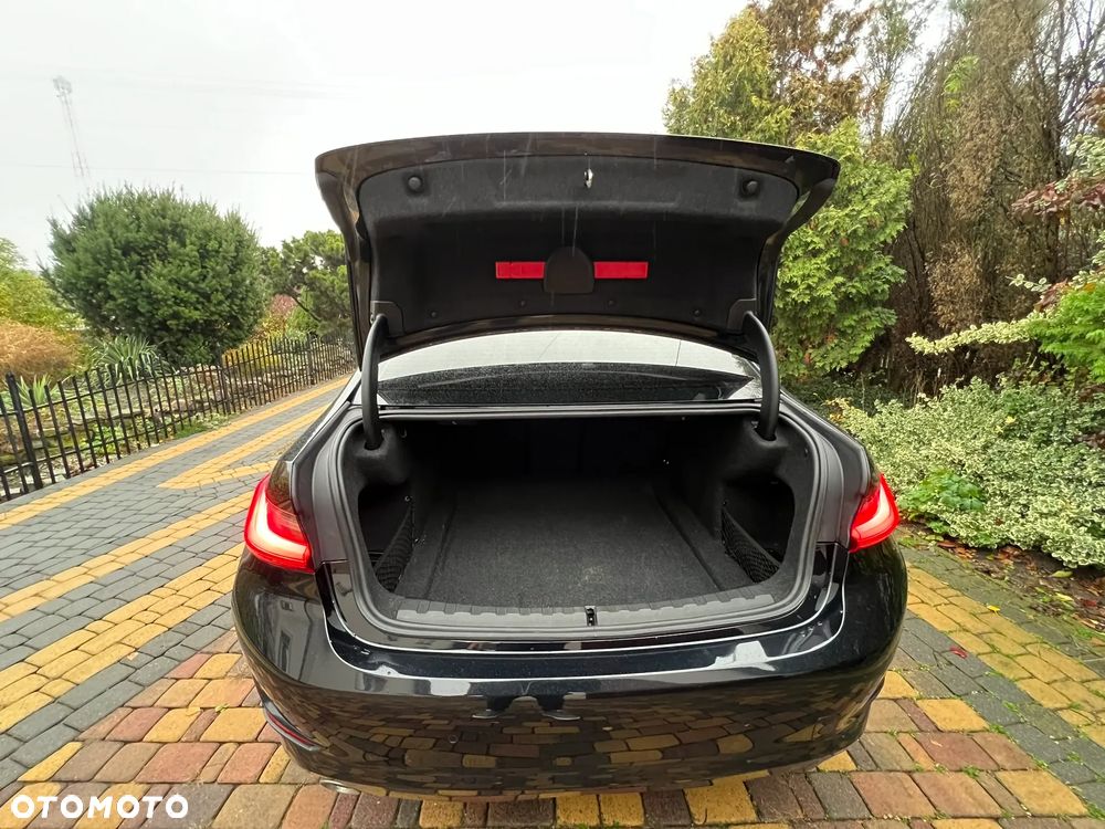 BMW Seria 3 - 17