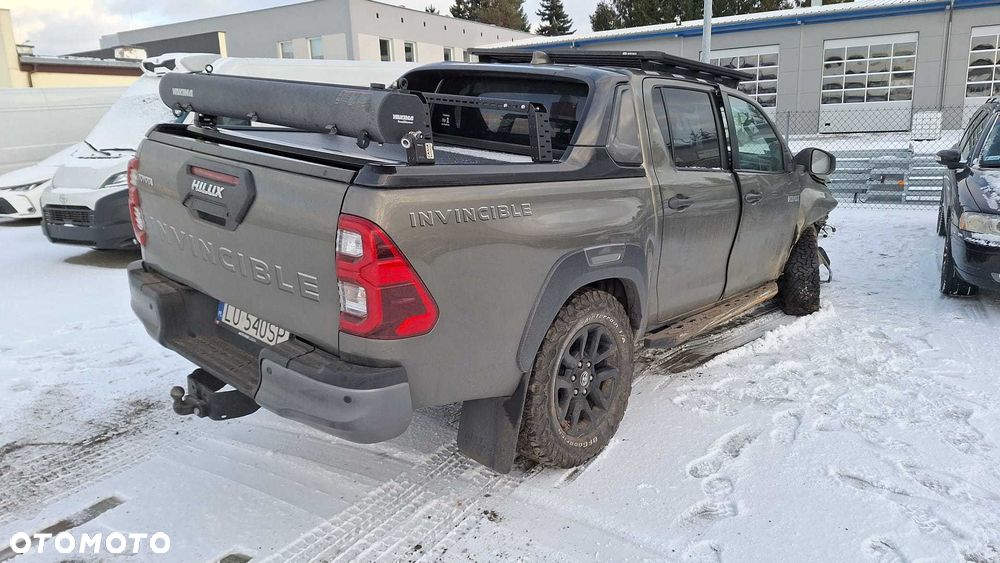 Toyota Hilux 2.8 D-4D Double Cab Invincible Sport 4x4 - 3