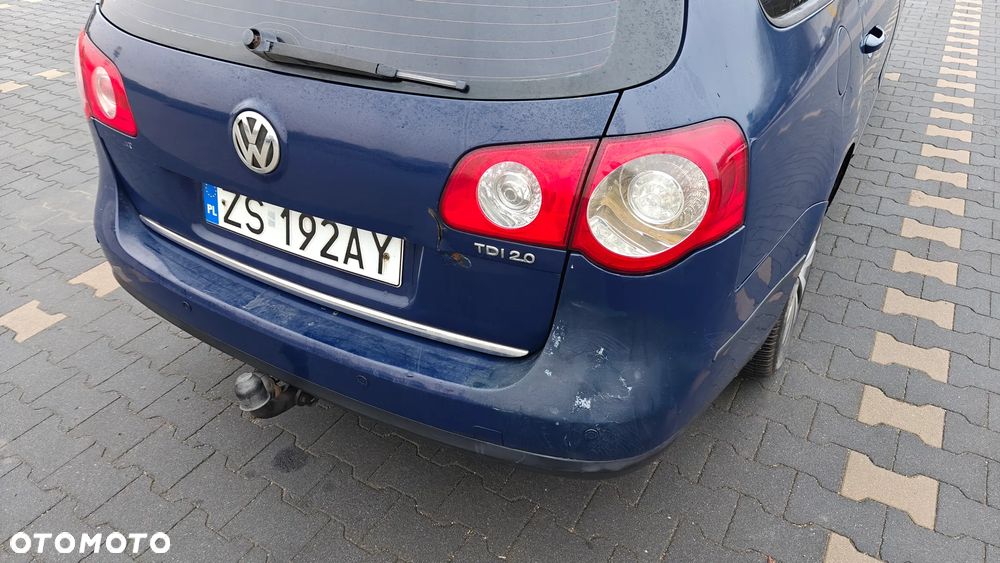 Volkswagen Passat 2.0 TDI Trendline DSG - 10