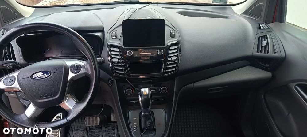 Ford Tourneo Connect - 11